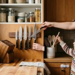Cuisine plus sûre : rangement, couteaux et petits gestes